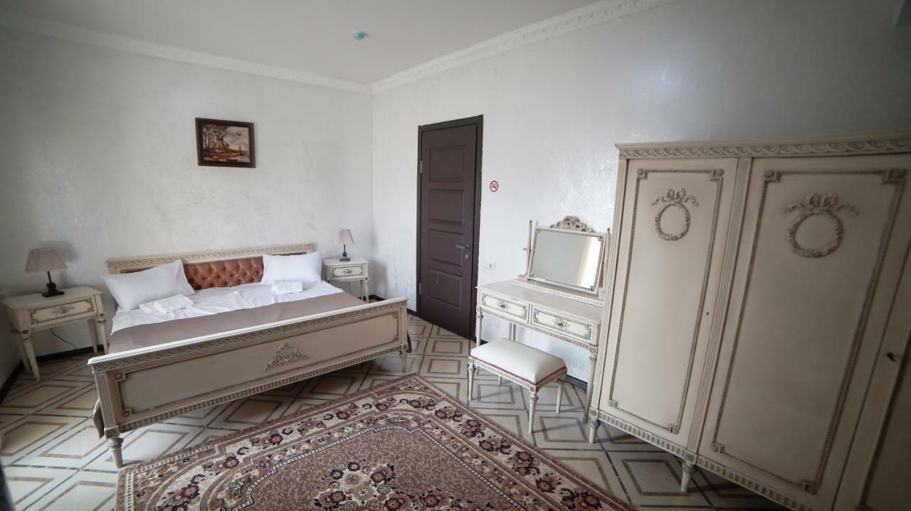 Hotel Progress Batumi Eksteriør bilde